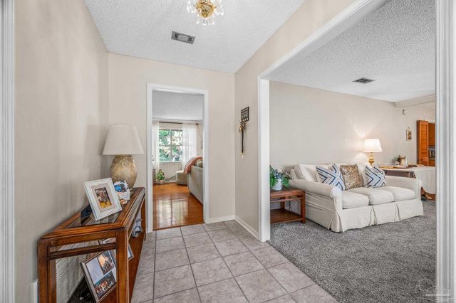 6740 Bunker Hill Cir, Pensacola, FL 32506