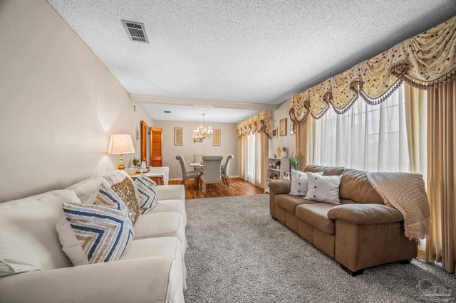 6740 Bunker Hill Cir, Pensacola, FL 32506
