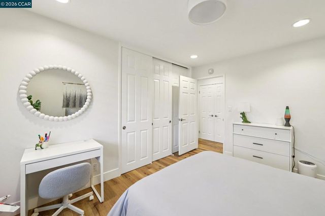29 Winslow Pl, Moraga, CA 94556