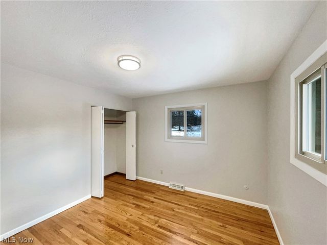 11001 Shaker Drive, North Royalton, OH 44133