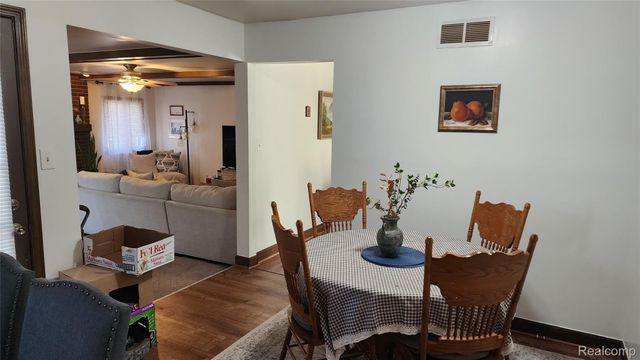 35312 Northmont Drive, Farmington Hills, MI 48331