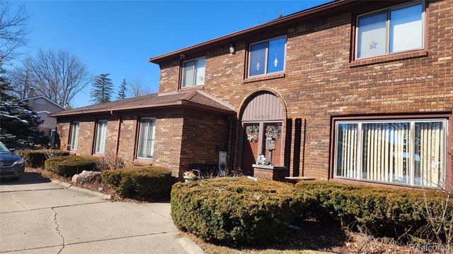 35312 Northmont Drive, Farmington Hills, MI 48331