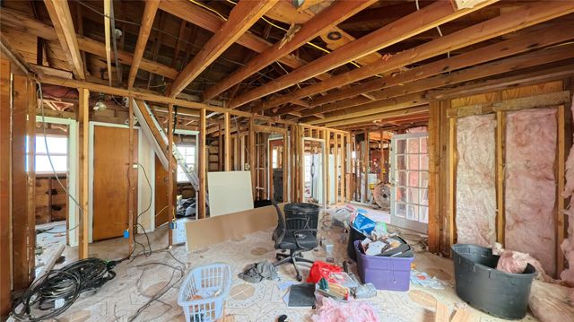 8709 Varner Road, Houston, TX 77080