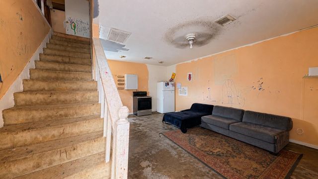 8709 Varner Road, Houston, TX 77080