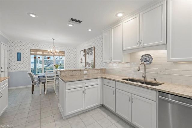 1360 Jamaica DR, Sanibel, FL 33957