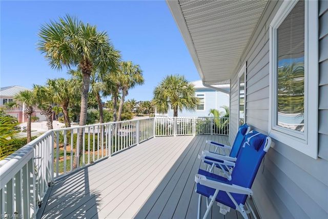 1360 Jamaica DR, Sanibel, FL 33957