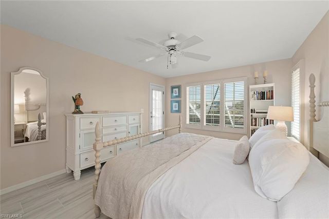 1360 Jamaica DR, Sanibel, FL 33957