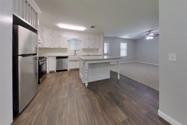 10115 Dawson Hill Lane, Houston, TX 77044