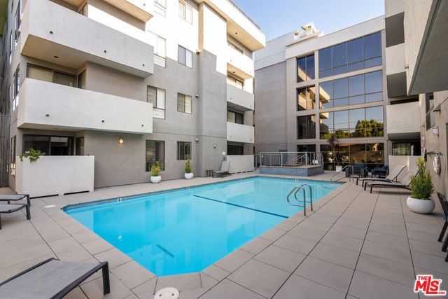 12115 San Vicente Boulevard 404, Los Angeles, CA 90049