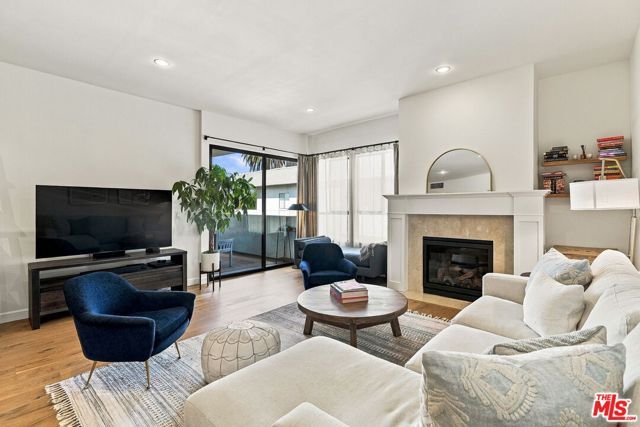 12115 San Vicente Boulevard 404, Los Angeles, CA 90049
