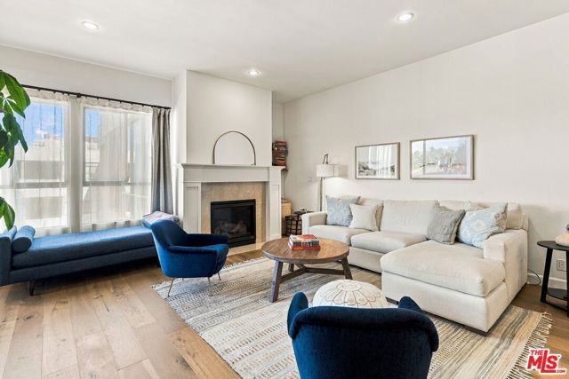 12115 San Vicente Boulevard 404, Los Angeles, CA 90049