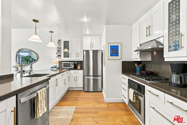 12115 San Vicente Boulevard 404, Los Angeles, CA 90049