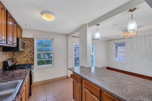 10921 215th Street, Queens Village, NY 11429