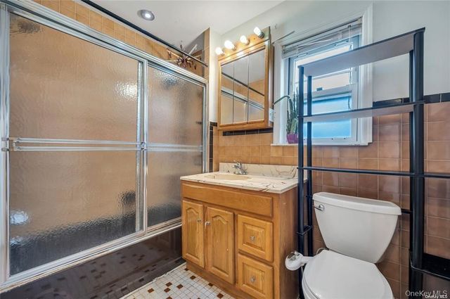 10921 215th Street, Queens Village, NY 11429