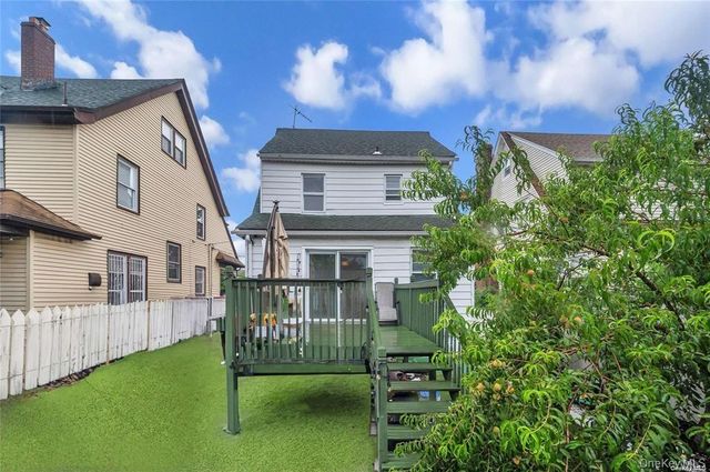 10921 215th Street, Queens Village, NY 11429