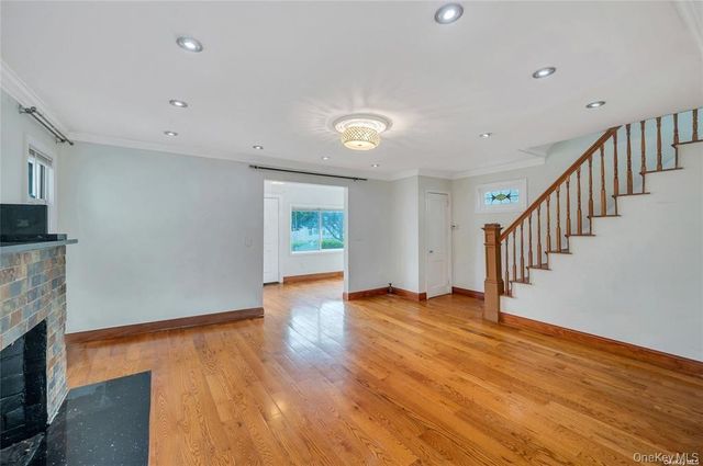 10921 215th Street, Queens Village, NY 11429