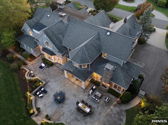 29 McGrath Drive, Cresskill, NJ 07626