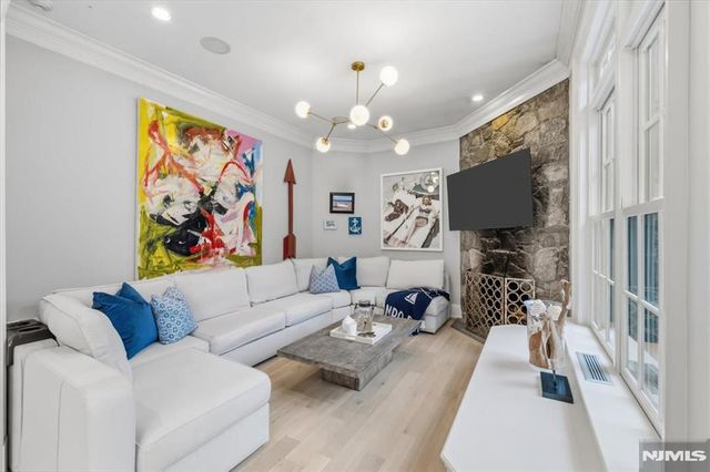29 McGrath Drive, Cresskill, NJ 07626