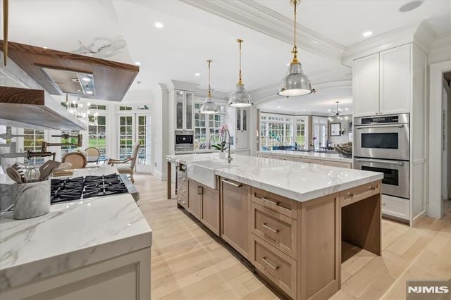 29 McGrath Drive, Cresskill, NJ 07626