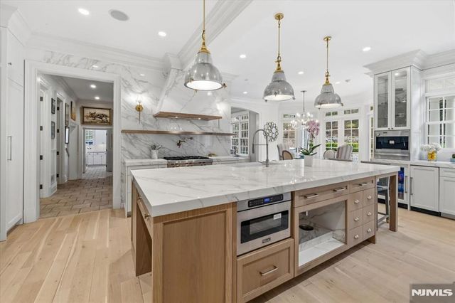 29 McGrath Drive, Cresskill, NJ 07626