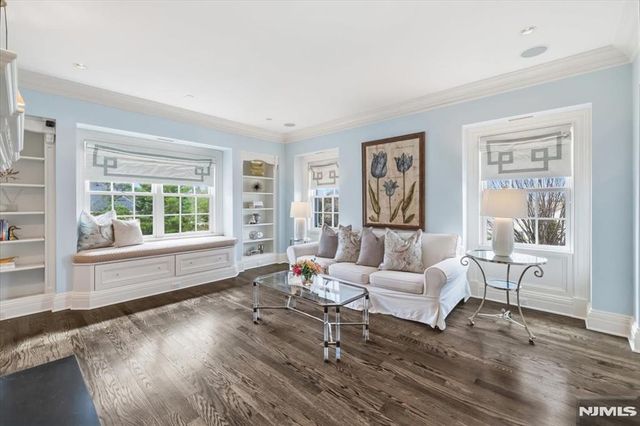 29 McGrath Drive, Cresskill, NJ 07626