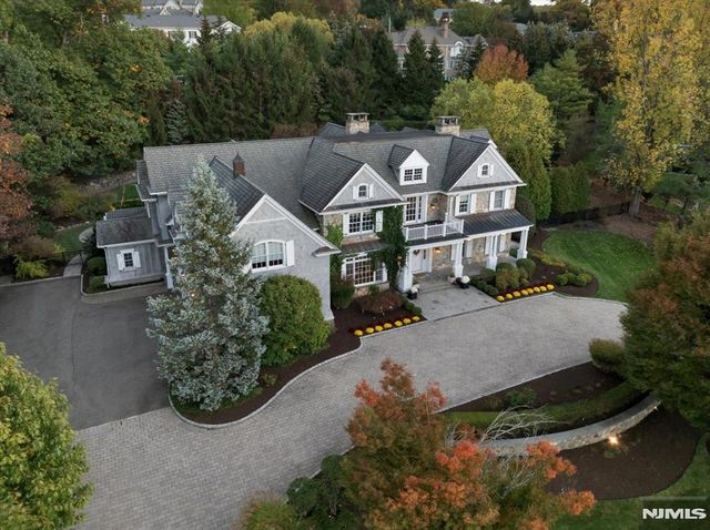 29 McGrath Drive, Cresskill, NJ 07626