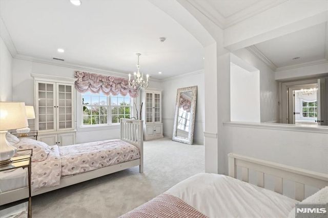 29 McGrath Drive, Cresskill, NJ 07626