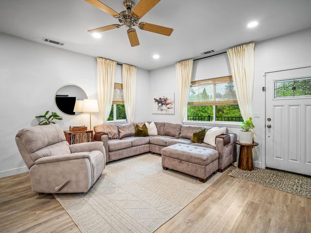 3214 Gerle Ave, Placerville, CA 95667