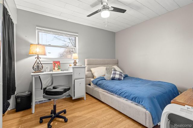 29701 Elmgrove Street, St. Clair Shores, MI 48082