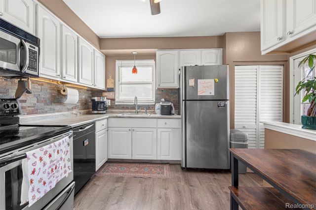 29701 Elmgrove Street, St. Clair Shores, MI 48082