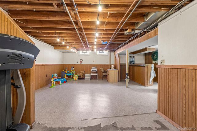 29701 Elmgrove Street, St. Clair Shores, MI 48082