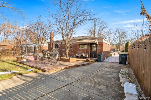 29701 Elmgrove Street, St. Clair Shores, MI 48082