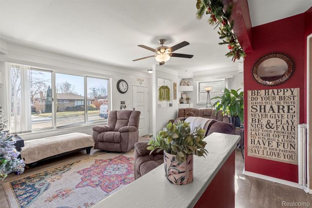 29701 Elmgrove Street, St. Clair Shores, MI 48082