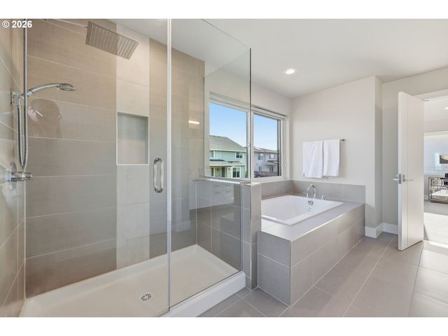 4018 Se 77TH Ave, Hillsboro, OR 97123