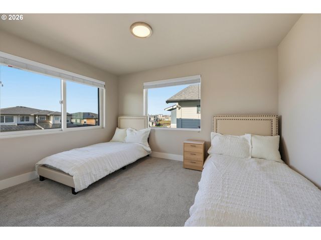 4018 Se 77TH Ave, Hillsboro, OR 97123