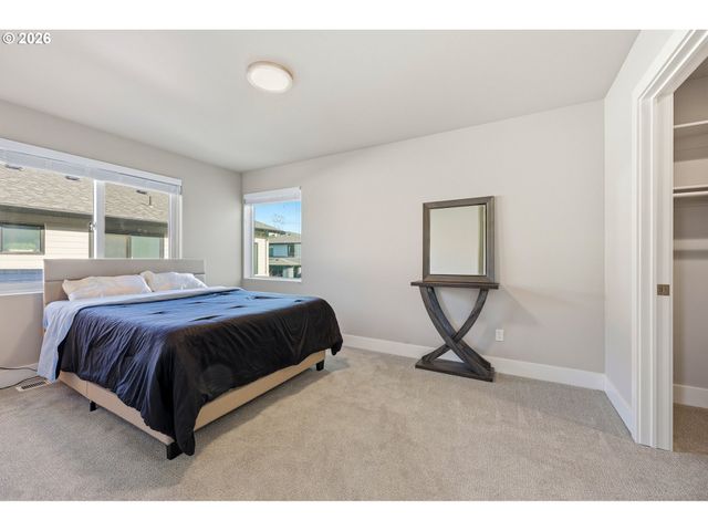 4018 Se 77TH Ave, Hillsboro, OR 97123