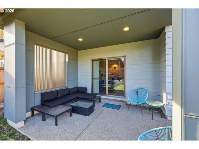 4018 Se 77TH Ave, Hillsboro, OR 97123