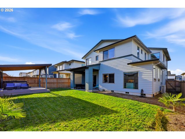 4018 Se 77TH Ave, Hillsboro, OR 97123