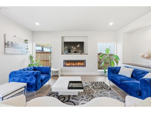 4018 Se 77TH Ave, Hillsboro, OR 97123