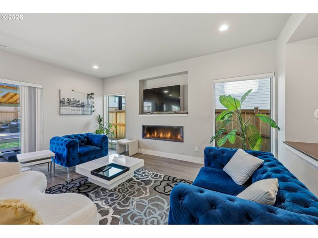 4018 Se 77TH Ave, Hillsboro, OR 97123