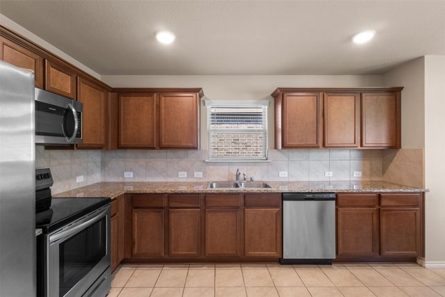 1546 Illinois Avenue, Lancaster, TX 75134