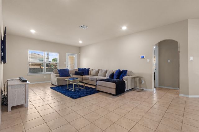 1546 Illinois Avenue, Lancaster, TX 75134