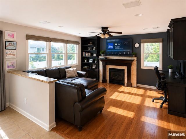 50 Highgate Terrace, Bergenfield, NJ 07621