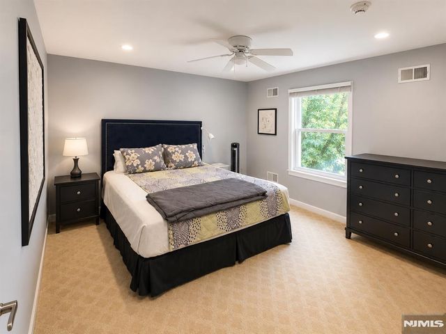 50 Highgate Terrace, Bergenfield, NJ 07621