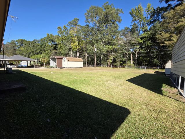 123 Frank Dr. Drive, Logansport, LA 71049