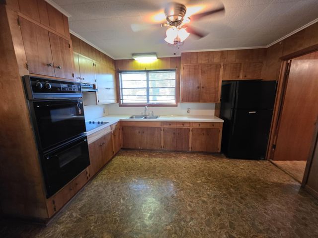 123 Frank Dr. Drive, Logansport, LA 71049