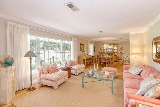 900 N CITRUS AVENUE, Howey In The Hills, FL 34737
