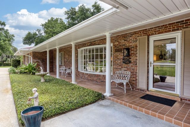 900 N CITRUS AVENUE, Howey In The Hills, FL 34737