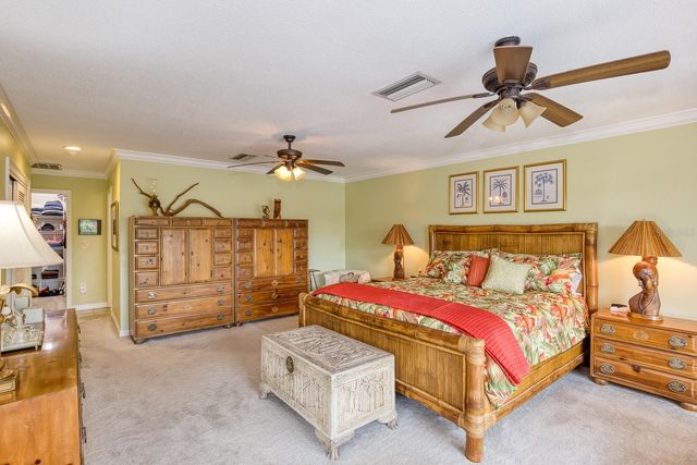 900 N CITRUS AVENUE, Howey In The Hills, FL 34737
