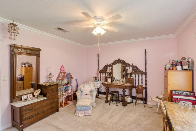 900 N CITRUS AVENUE, Howey In The Hills, FL 34737